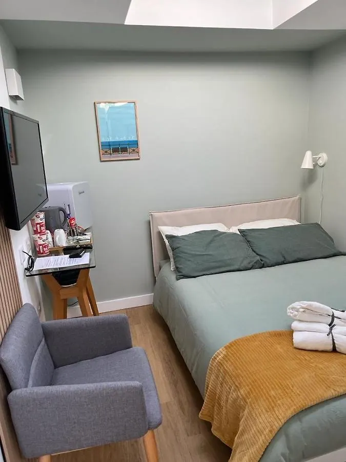 招待所 Central Ensuite Guest Unit With Air Conditioning And Free On Street Parking 布赖顿