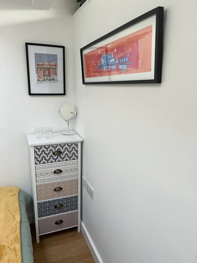 Central Ensuite Guest Unit With Air Conditioning And Free On Street Parking 布赖顿 招待所
